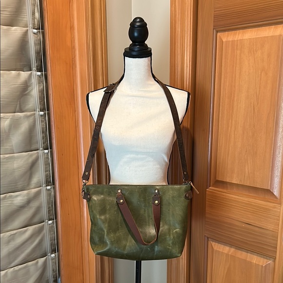 InBlue Handmade Leather Tote Bag - Picture 1 of 9